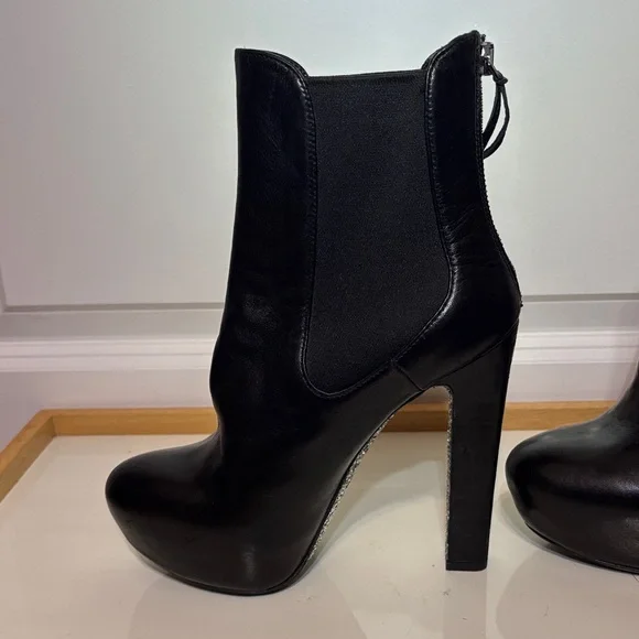 Miu Miu Black Leather Platform Ankle Boots with Glitter Block Heel - Picture 4 of 15